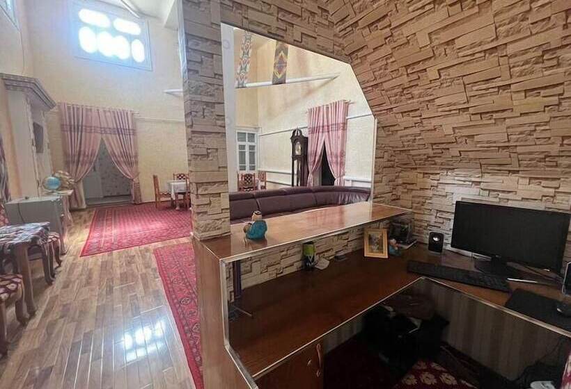 ペンション Shodlik Guest House