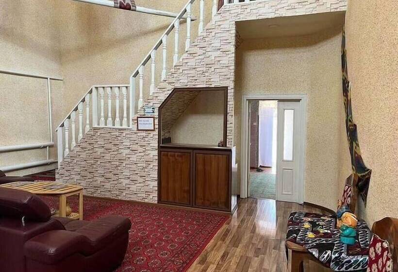 ペンション Shodlik Guest House