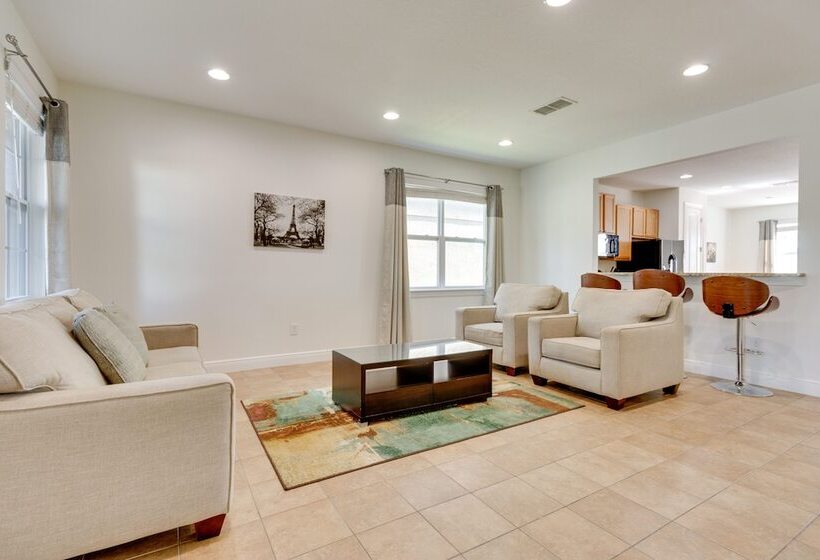 Spacious Kissimmee Vacation Home W/ Private Pool!