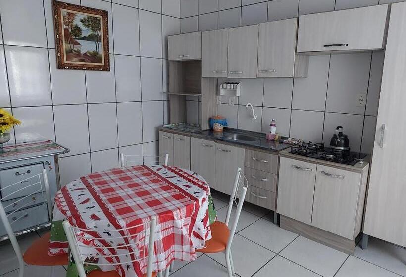 Retkeilymaja Pousada Marieli