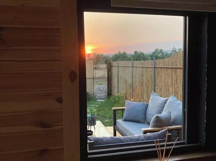 Aamiaismajoitus (B&B) Baraqa Hoolbox Tiny House