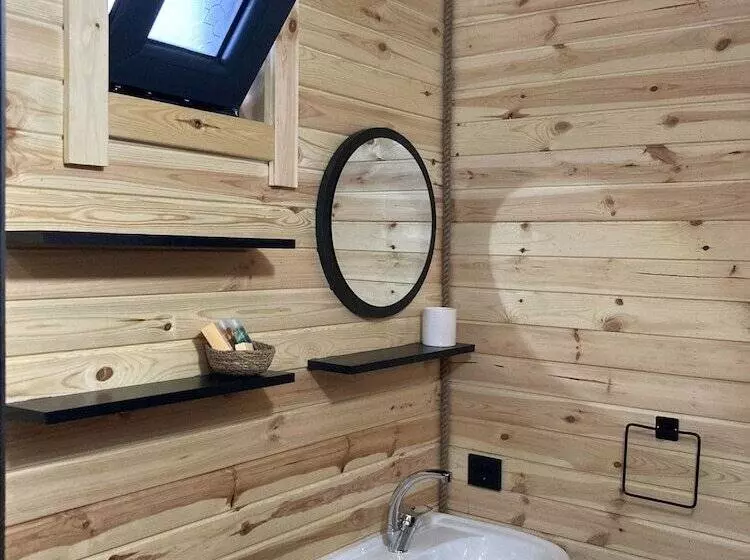 Aamiaismajoitus (B&B) Baraqa Hoolbox Tiny House