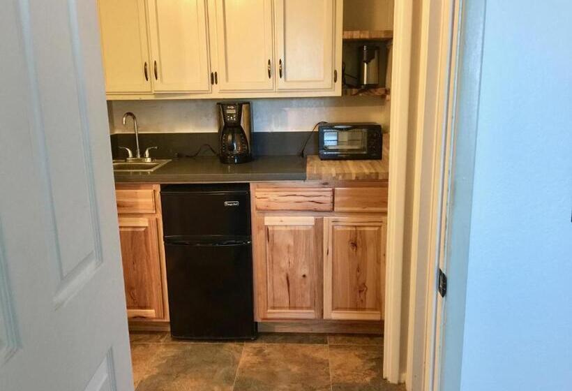 تختخواب و صبحانه Peaceful, Private Desert Retreat