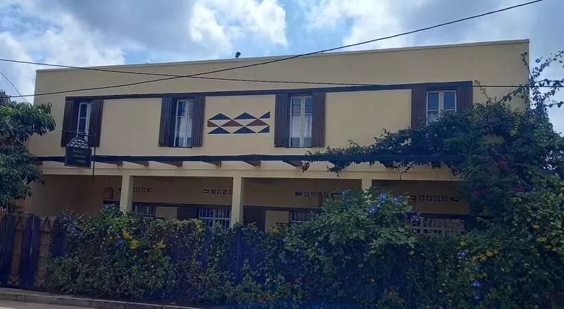 تختخواب و صبحانه Rwanda African Art Museum