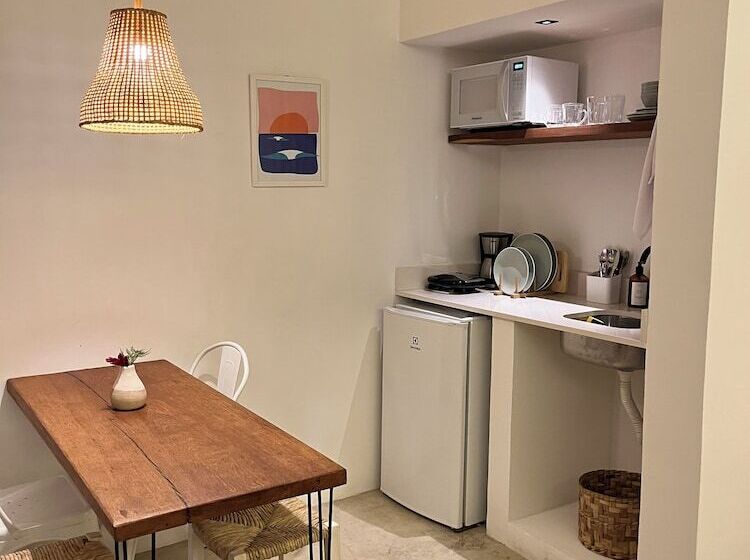 مسافرخانه Villa Tennis