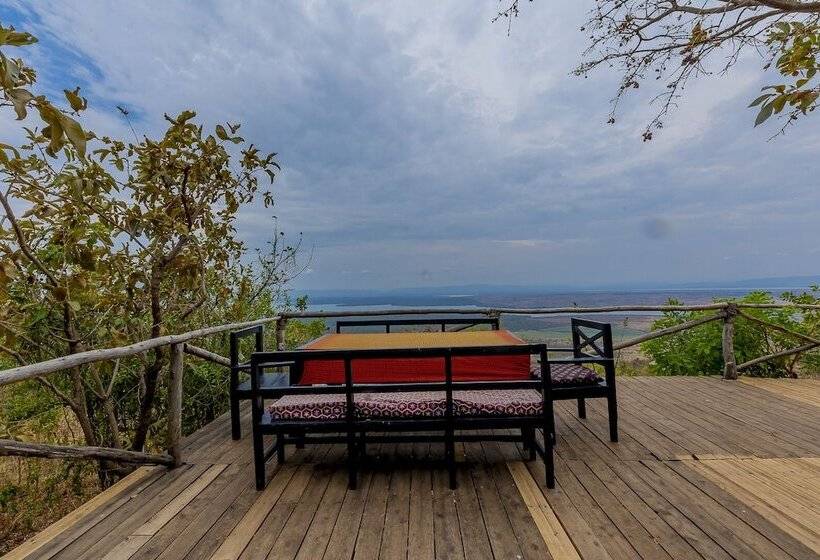 هتل Akagera Rhino Lodge