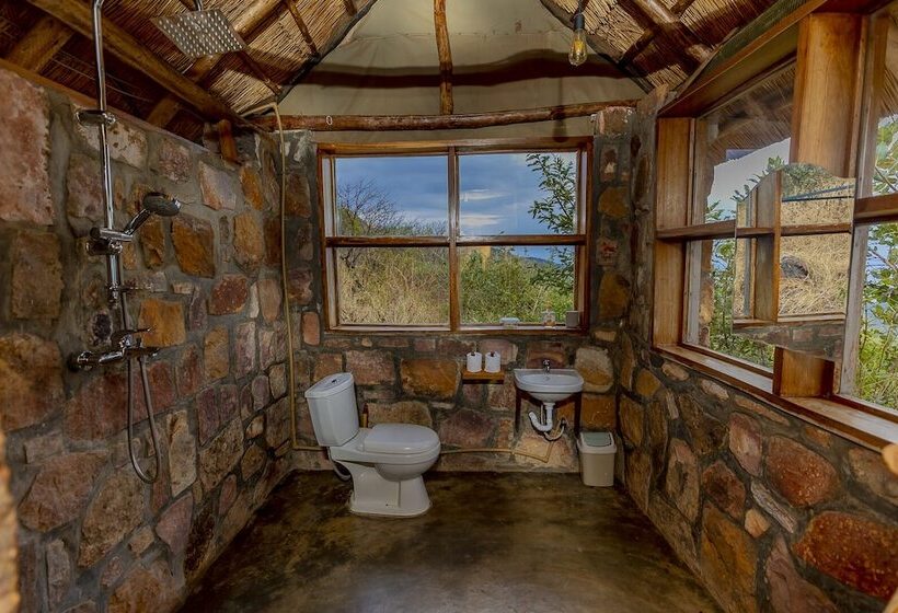 هتل Akagera Rhino Lodge