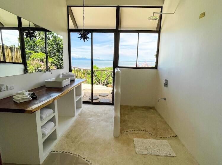 Отель Akua Ocean View Suites