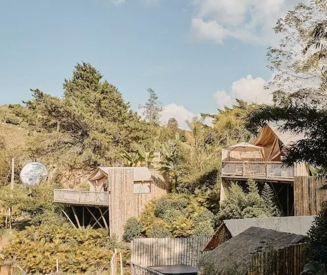 Hotelli Atma Eco Village