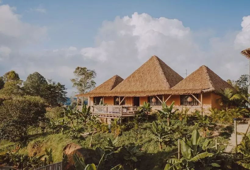 Hotelli Atma Eco Village