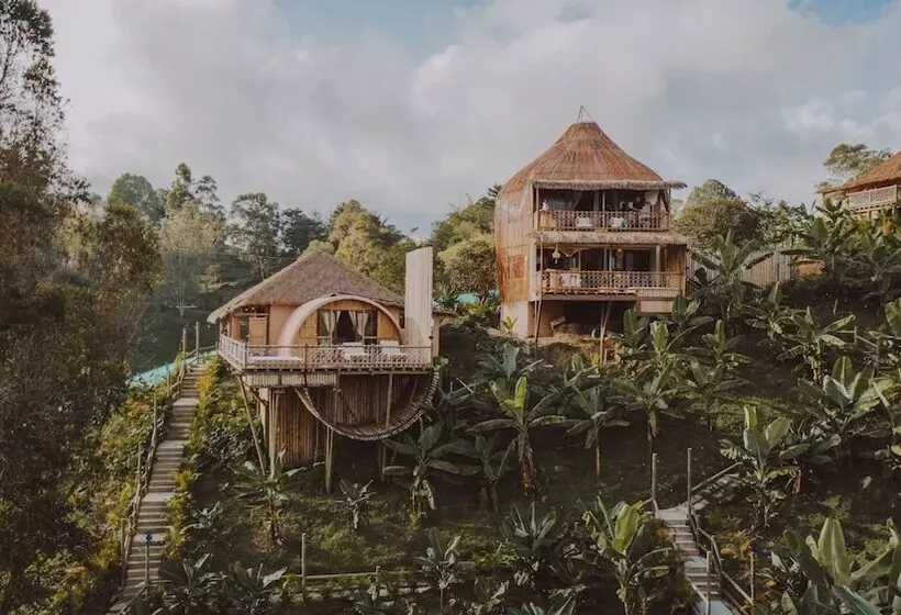 Hotelli Atma Eco Village