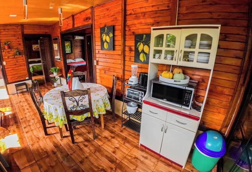 ホテル Bungalows Las Iguanas Arenal Volcano