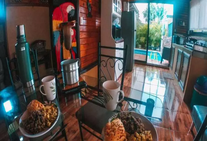 Hotelli Bungalows Las Iguanas Arenal Volcano