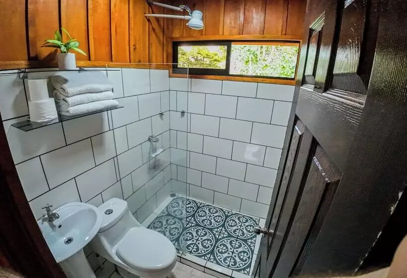 Hotelli Bungalows Las Iguanas Arenal Volcano