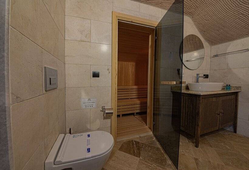 هتل Cappadocia Hobbit House