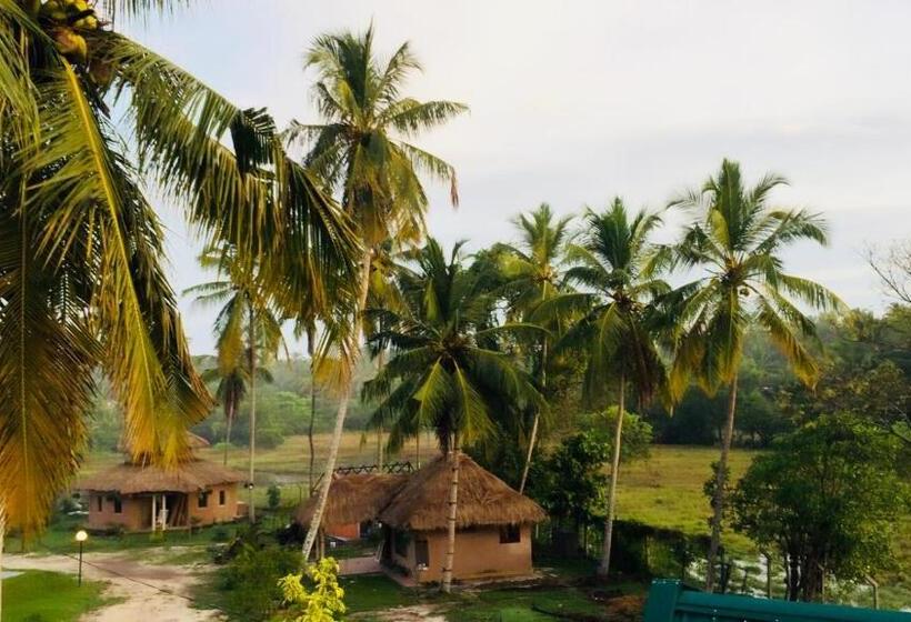 호텔 Crown Holiday Village Near Marawila