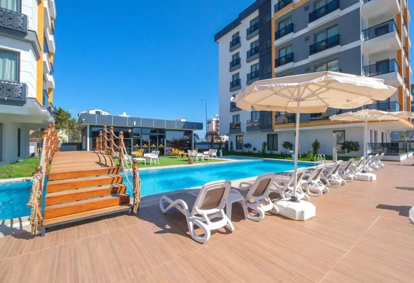 ホテル Elysium Deluxe Suites