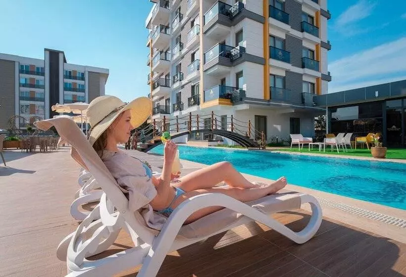 ホテル Elysium Deluxe Suites