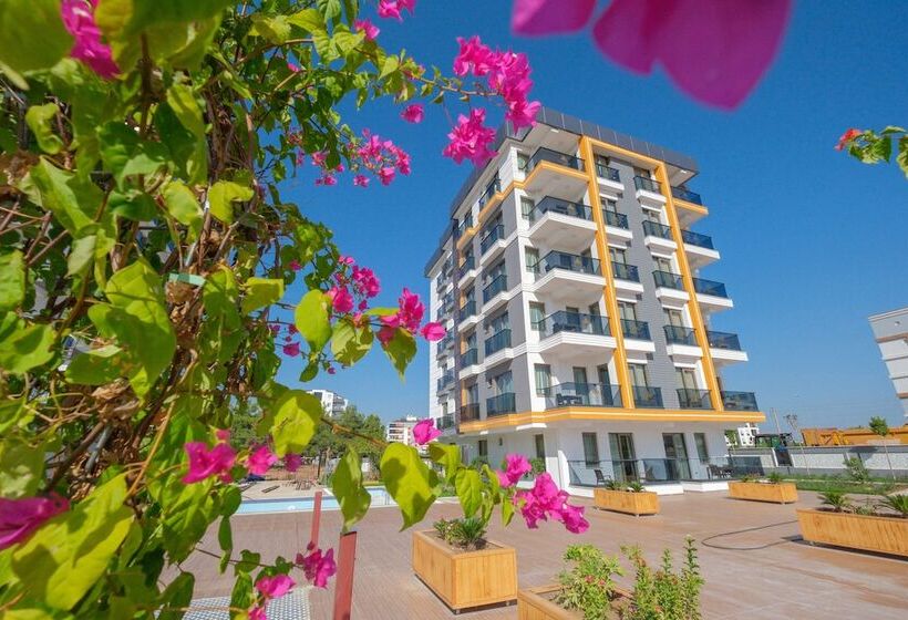 هتل Elysium Deluxe Suites