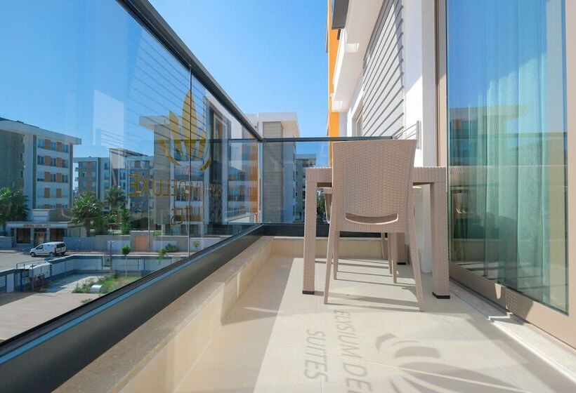 هتل Elysium Deluxe Suites