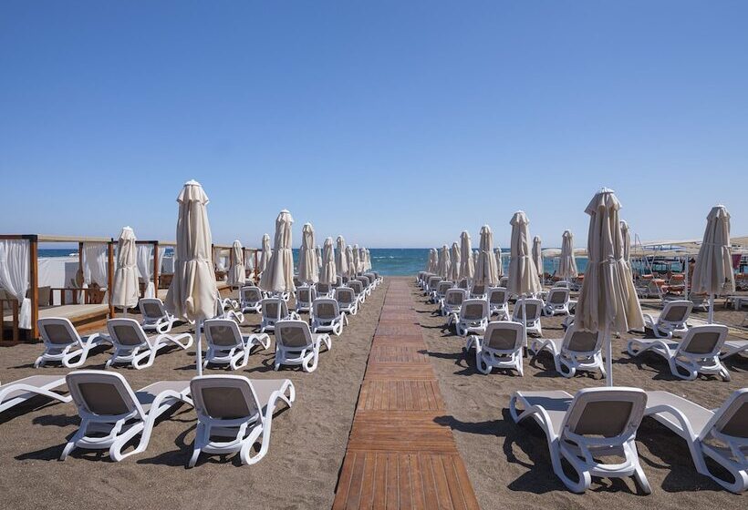 هتل Elysium Deluxe Suites