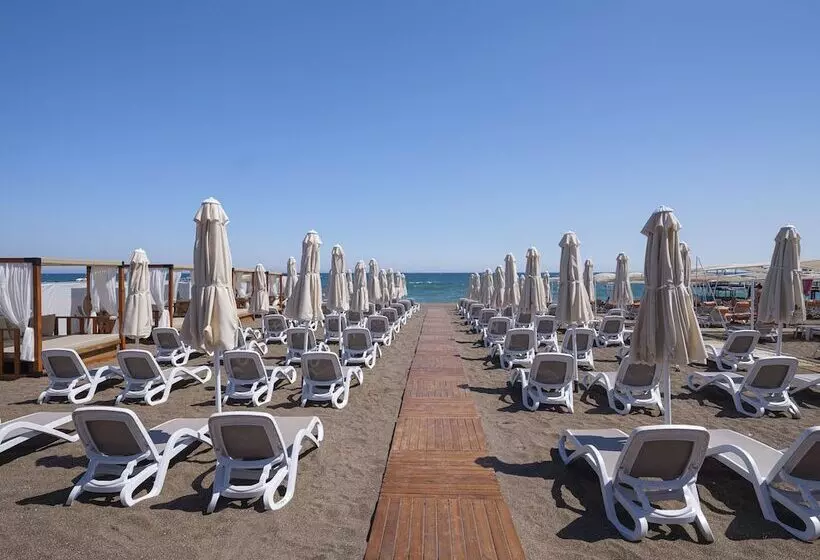 ホテル Elysium Deluxe Suites