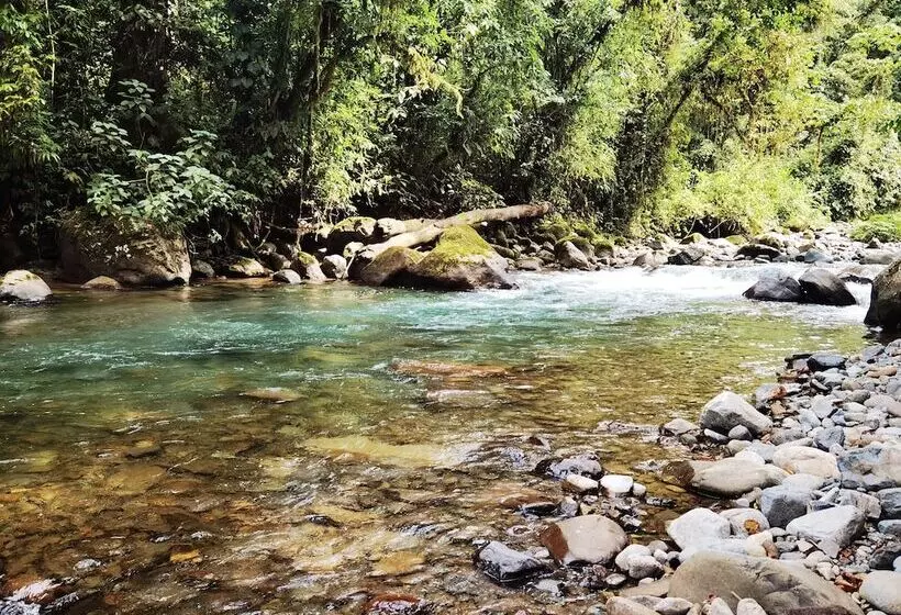 Hotelli La Marta Refugio De Vida Silvestre