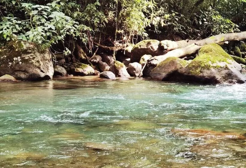 Hotelli La Marta Refugio De Vida Silvestre