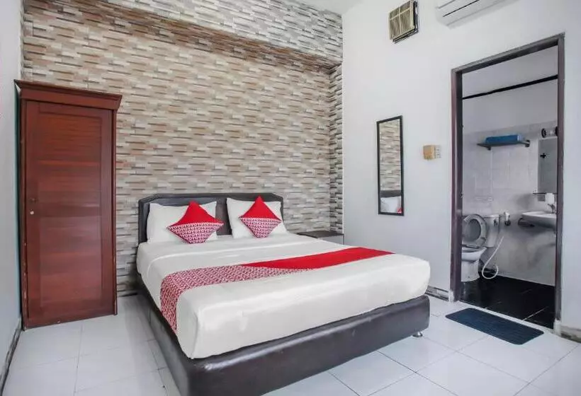 Hotelli Oyo Life 90091 Wisma Pakuan Syariah