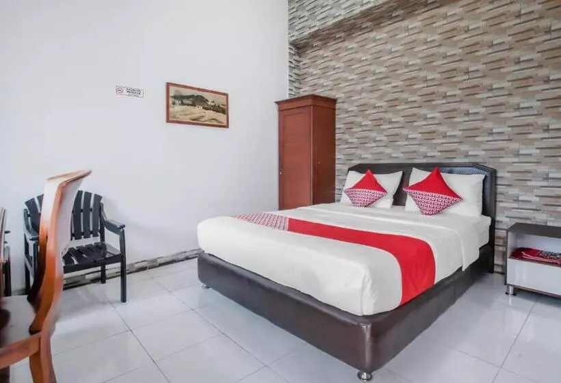 Hotelli Oyo Life 90091 Wisma Pakuan Syariah