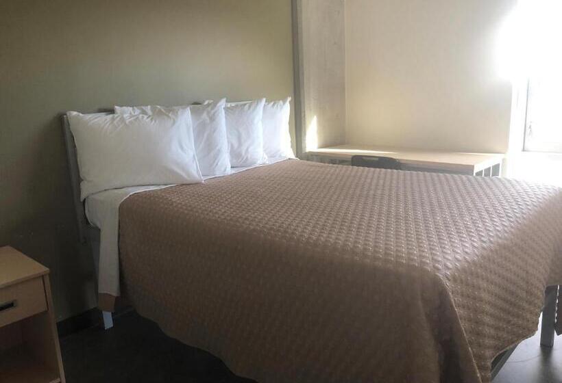 هتل Sait Residence & Conference Centre Calgary