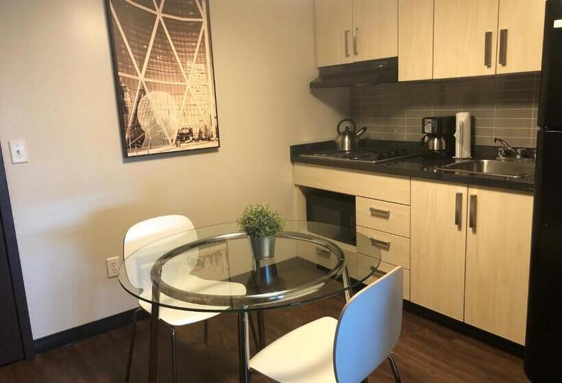 هتل Sait Residence & Conference Centre Calgary