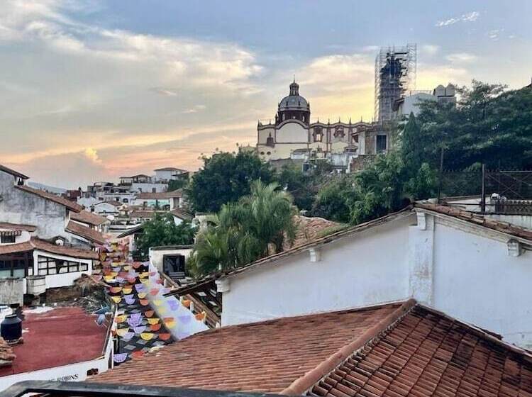 פנסיון Casabambu