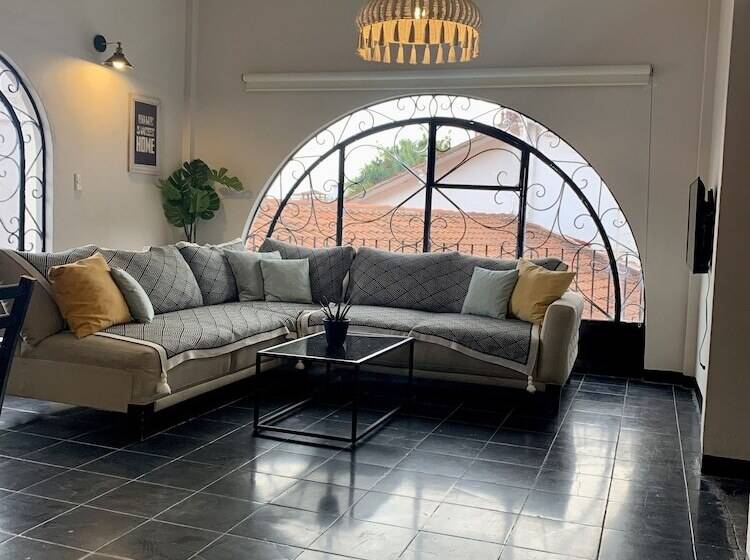 פנסיון Casabambu