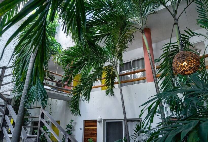 ペンション Rustik Inn