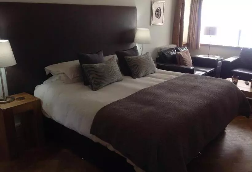 ペンション The Coach House