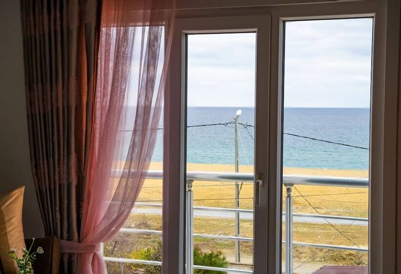 Пансион Yeniköy House