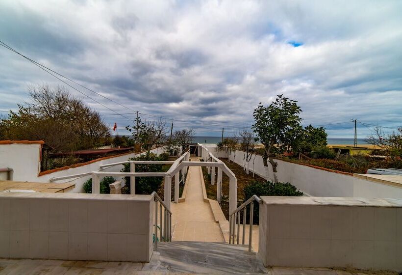 Пансион Yeniköy House