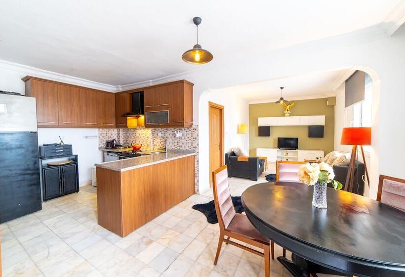 Пансион Yeniköy House