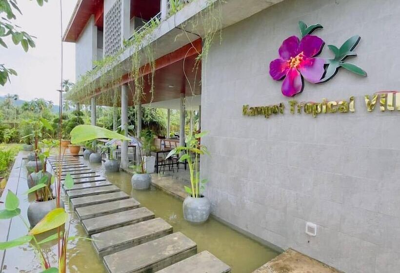 منتجع Kampot Tropical Village