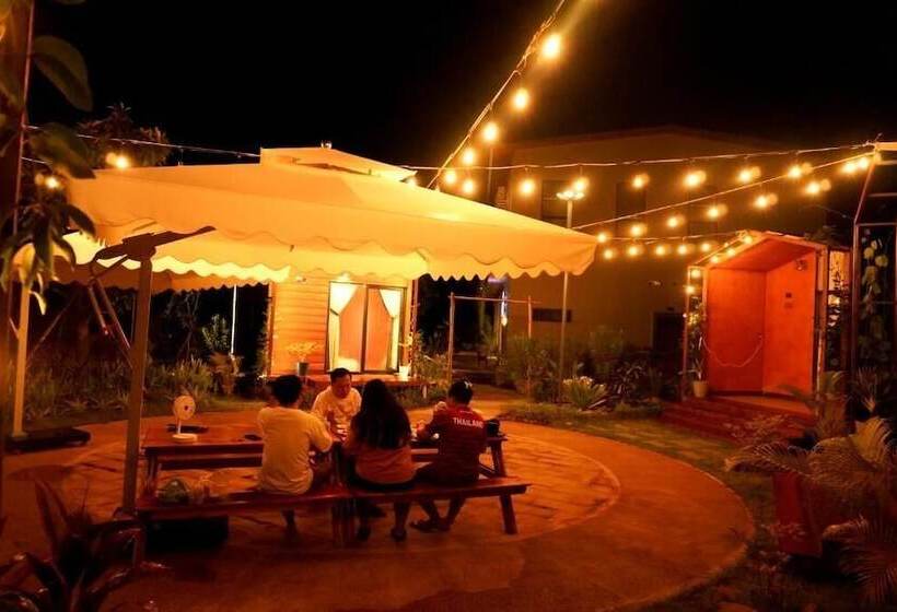 منتجع Kampot Tropical Village