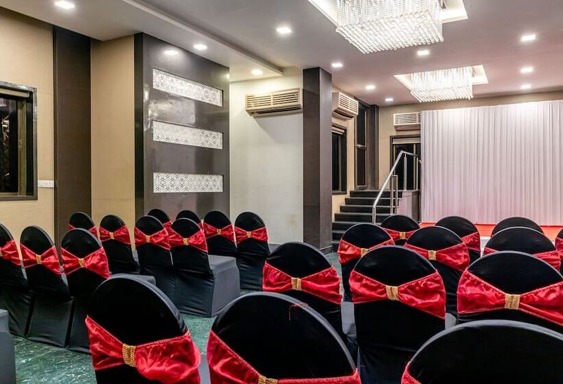 리조트 Treebo The Blue Roof