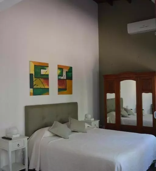Retkeilymaja Posada La Casona