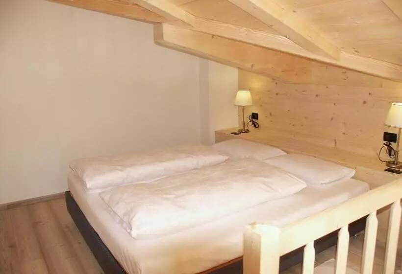 ベッドアンドブレックファースト Chalet Da Mont Resciesa