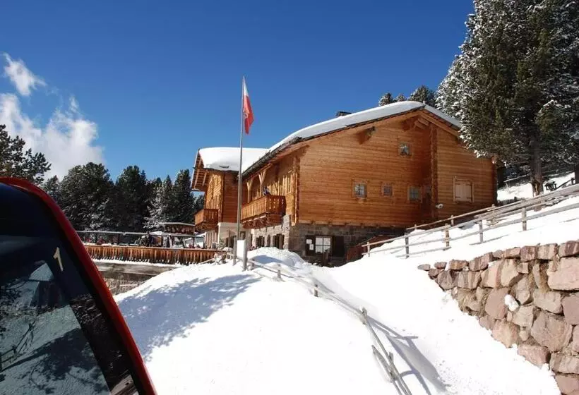 ベッドアンドブレックファースト Chalet Da Mont Resciesa