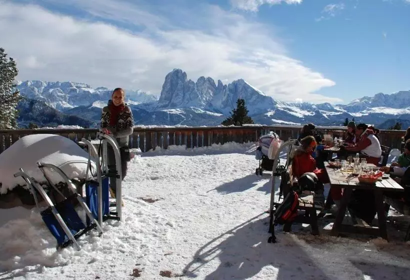 ベッドアンドブレックファースト Chalet Da Mont Resciesa