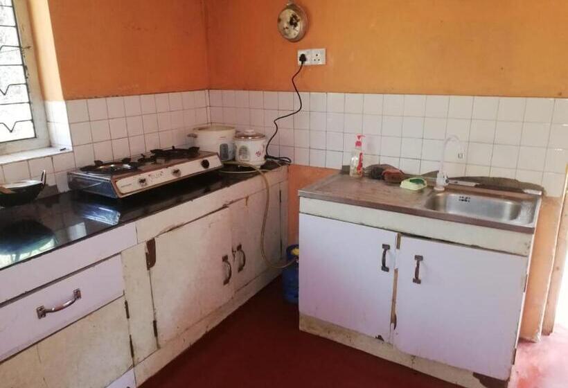 ベッドアンドブレックファースト Hertz Bungalow Resort And Restaurant