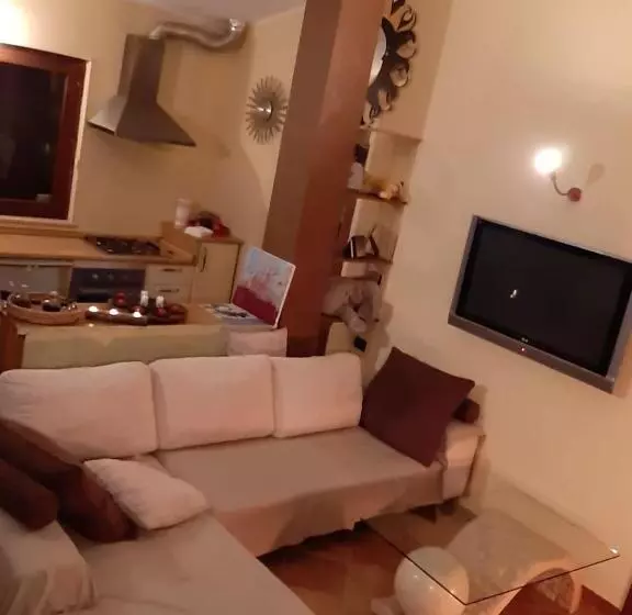 تختخواب و صبحانه Mario S Home