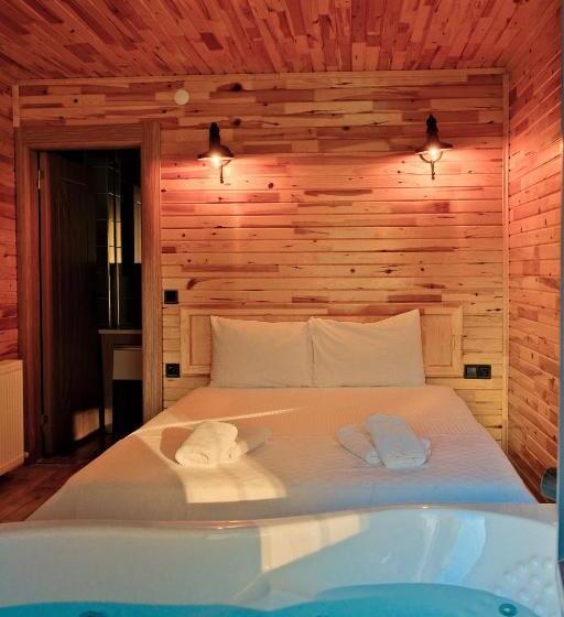 ベッドアンドブレックファースト Sapanca Grandwooden