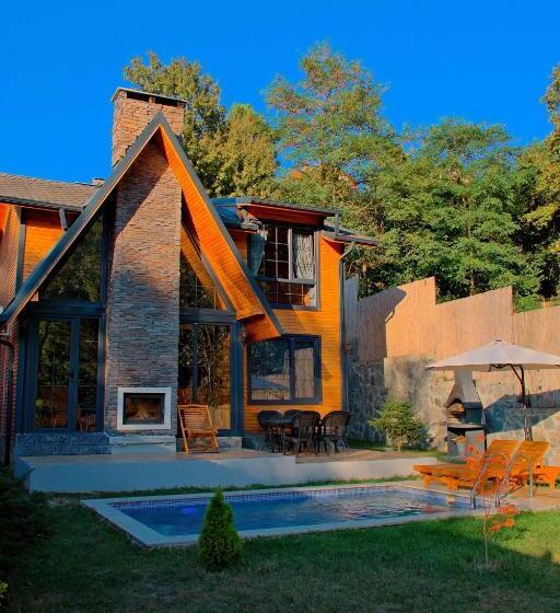 ベッドアンドブレックファースト Sapanca Grandwooden